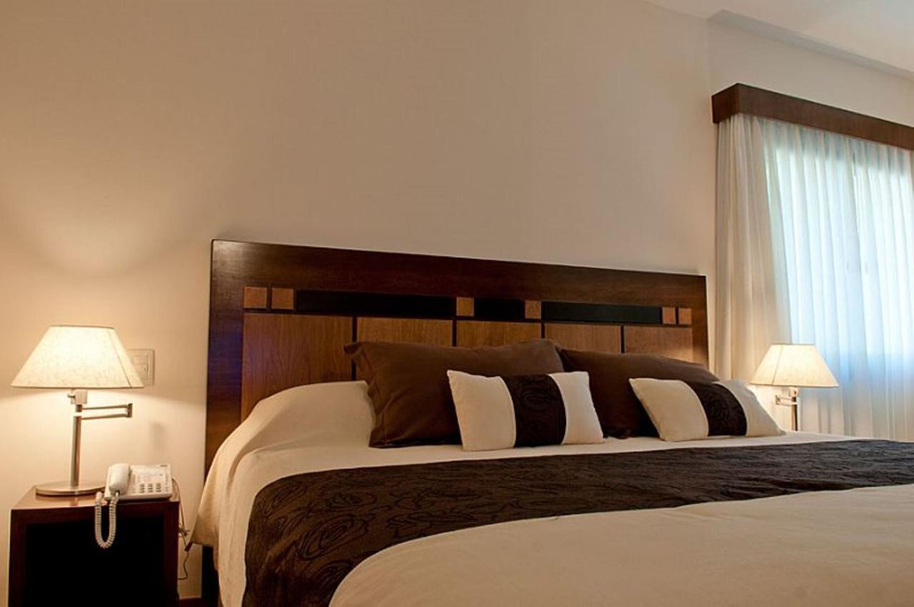 Camino Real Plaza Hotel Villa del Totoral Room photo